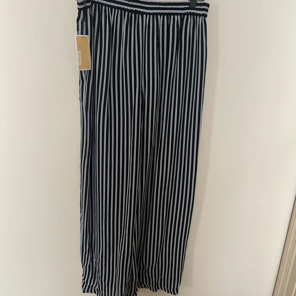 NWT MICHAELMichael Kors Stripe Straight Leg Pant Black & Cream Size 6